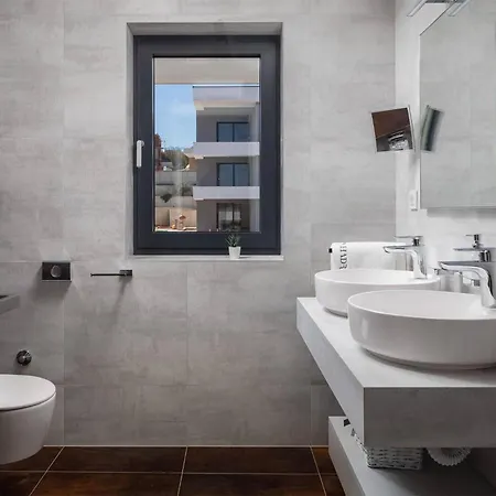 Nice Apartment In Zidarici With Wifi Vantacici Exterior photo